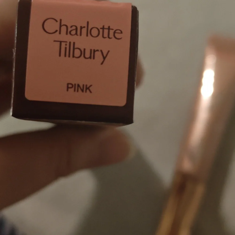 Charlotte Tilbury X Disney 100 Beauty Light Wand in Pink